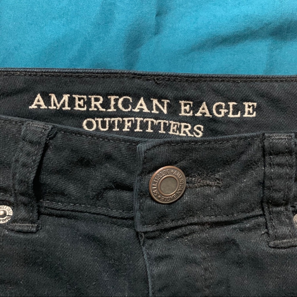 American Eagle Jean - Picture 2 of 4
